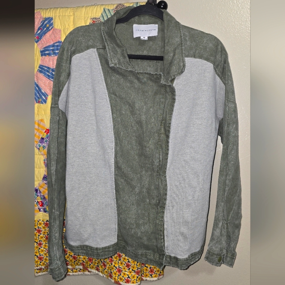 Paper Crane Green and Gray Utility Jacket with Color-Blocking